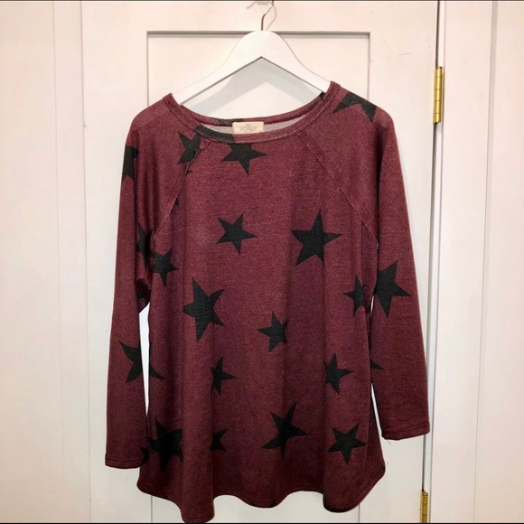 Star Print Top - Picture 1 of 4